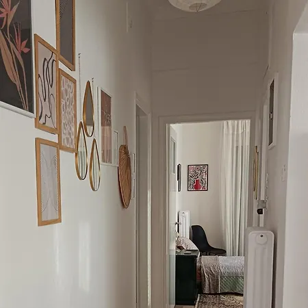 Όμορφο Και Άνετο Διαμέρισμα Στην Μεγαλόπολη *