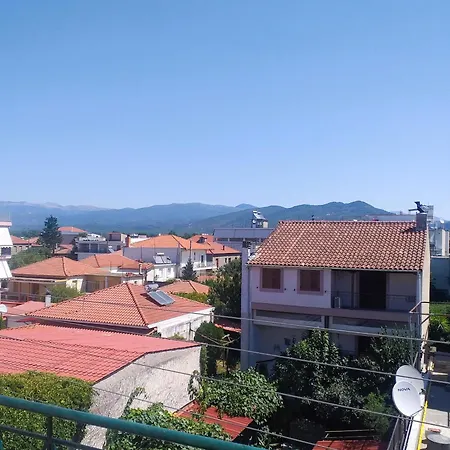 Όμορφο και άνετο διαμέρισμα στην Μεγαλόπολη Апартаменты Мегалополис