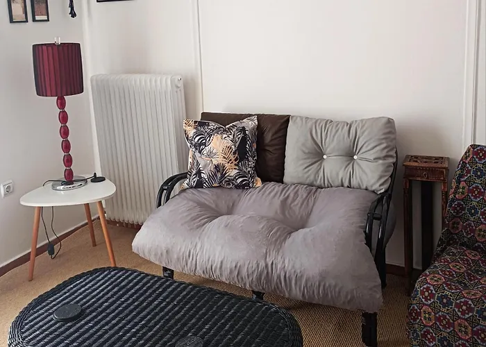 Όμορφο Και Άνετο Διαμέρισμα Στην Μεγαλόπολη *